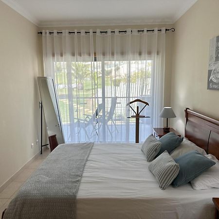 Charmant Appartement A 1Km De La Plage, Avec Piscine A 알부페이라 외부 사진