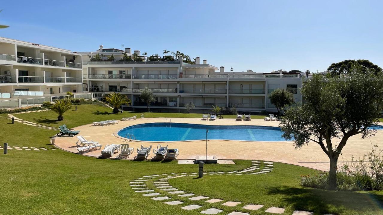 Charmant Appartement A 1Km De La Plage, Avec Piscine A 알부페이라 외부 사진