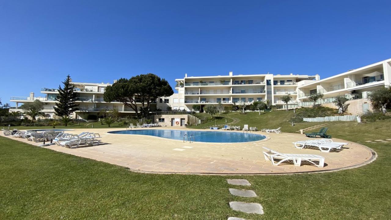 Charmant Appartement A 1Km De La Plage, Avec Piscine A 알부페이라 외부 사진