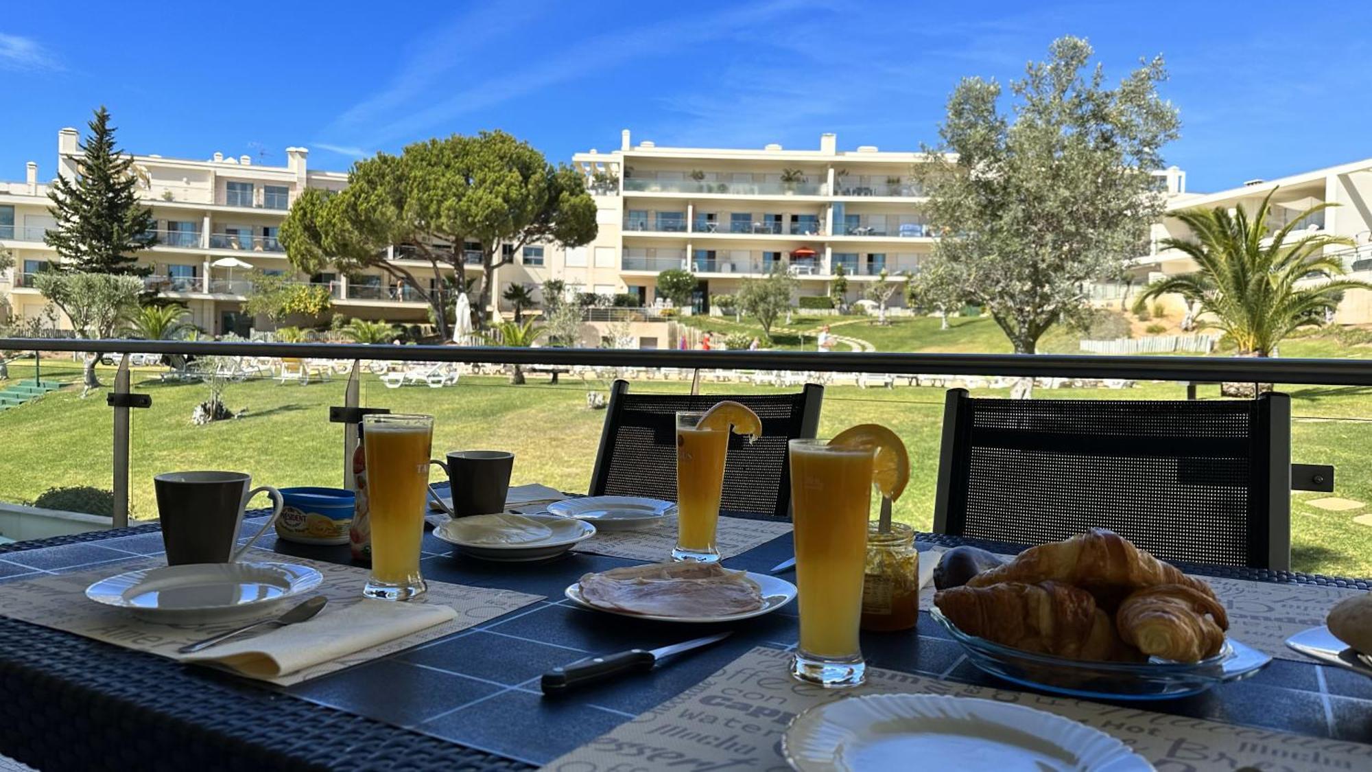 Charmant Appartement A 1Km De La Plage, Avec Piscine A 알부페이라 외부 사진